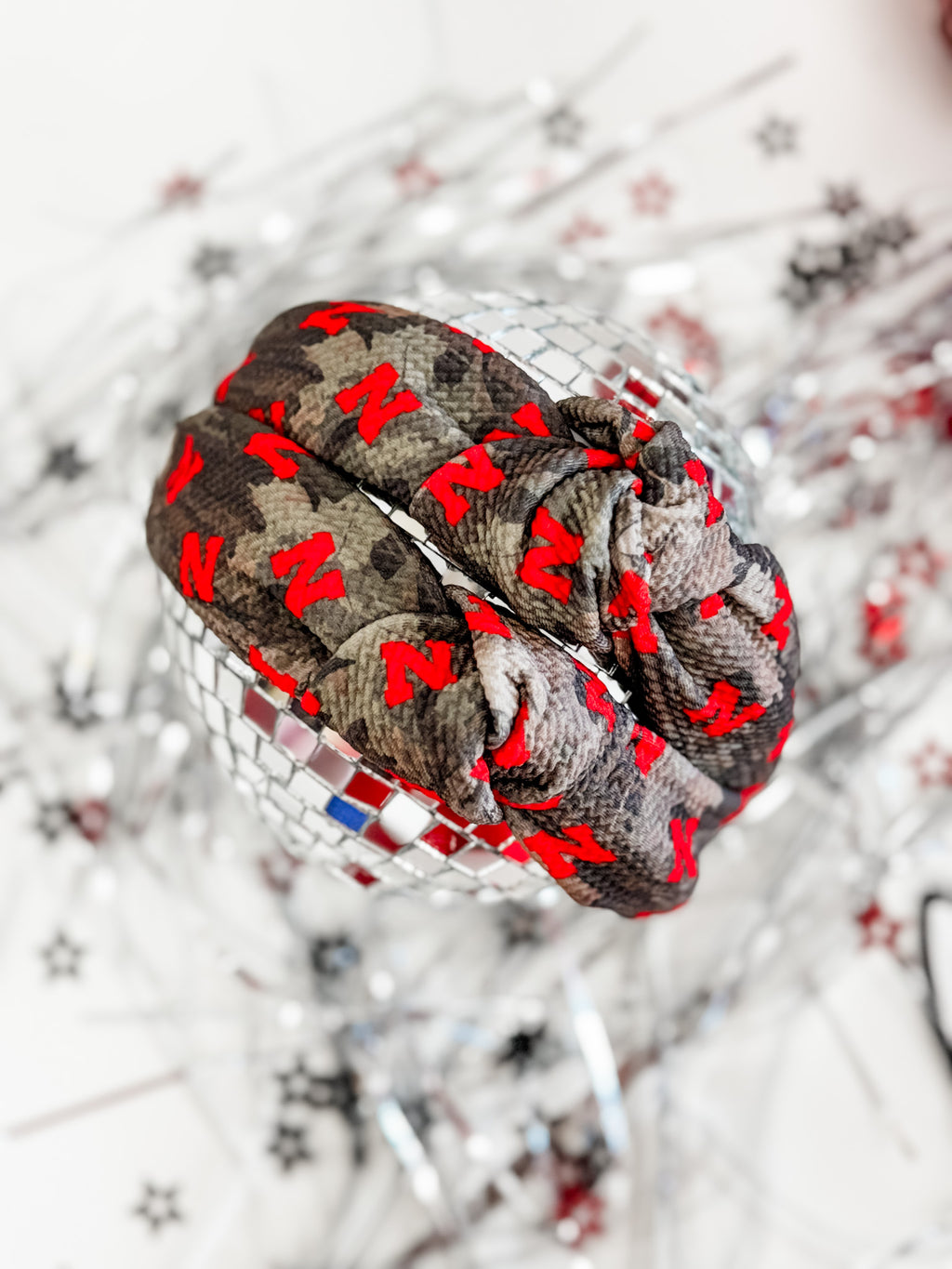 Rule The Field Structured Headband • Dark Camo