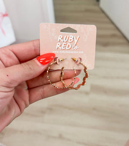 Scalloped Hoop Earring • Gold