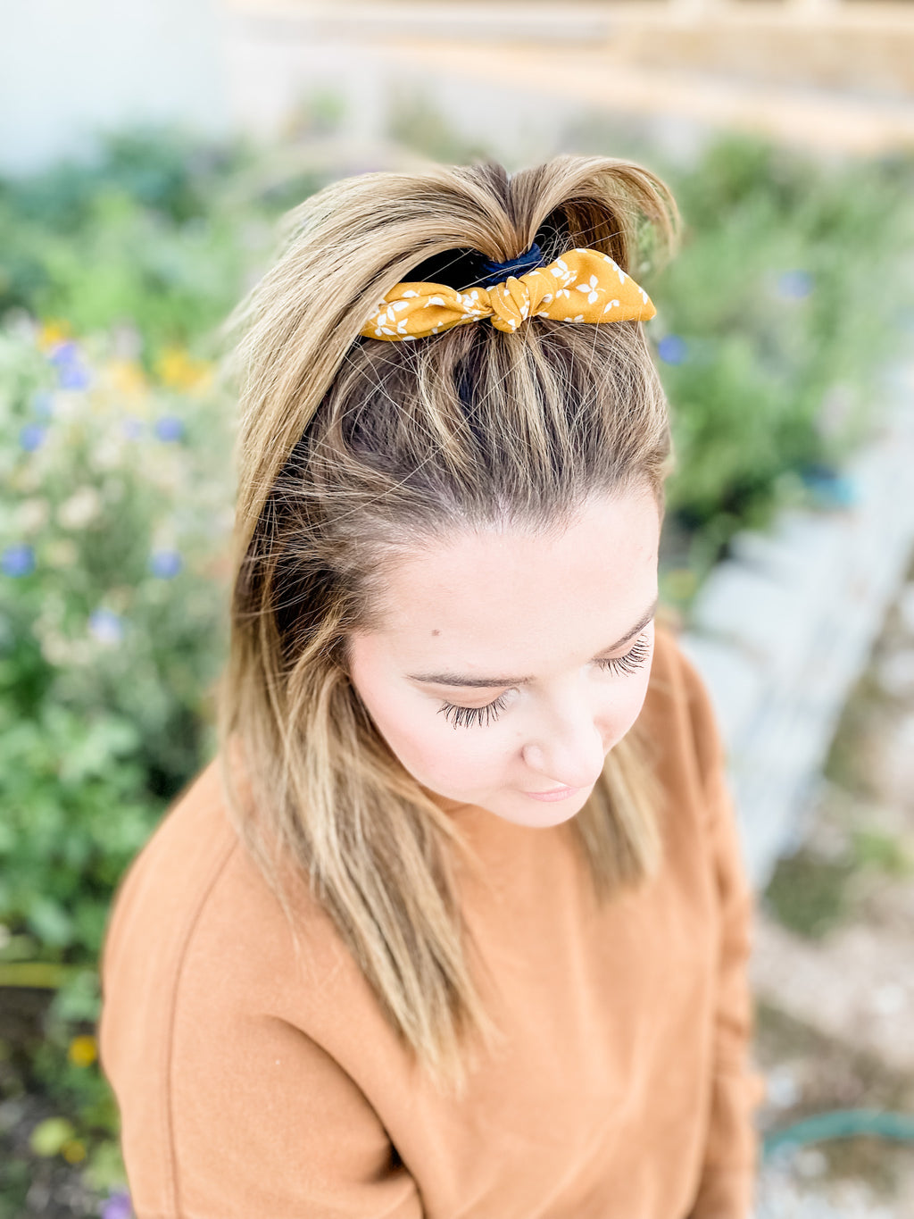 Dainty Blooms Pony Bow